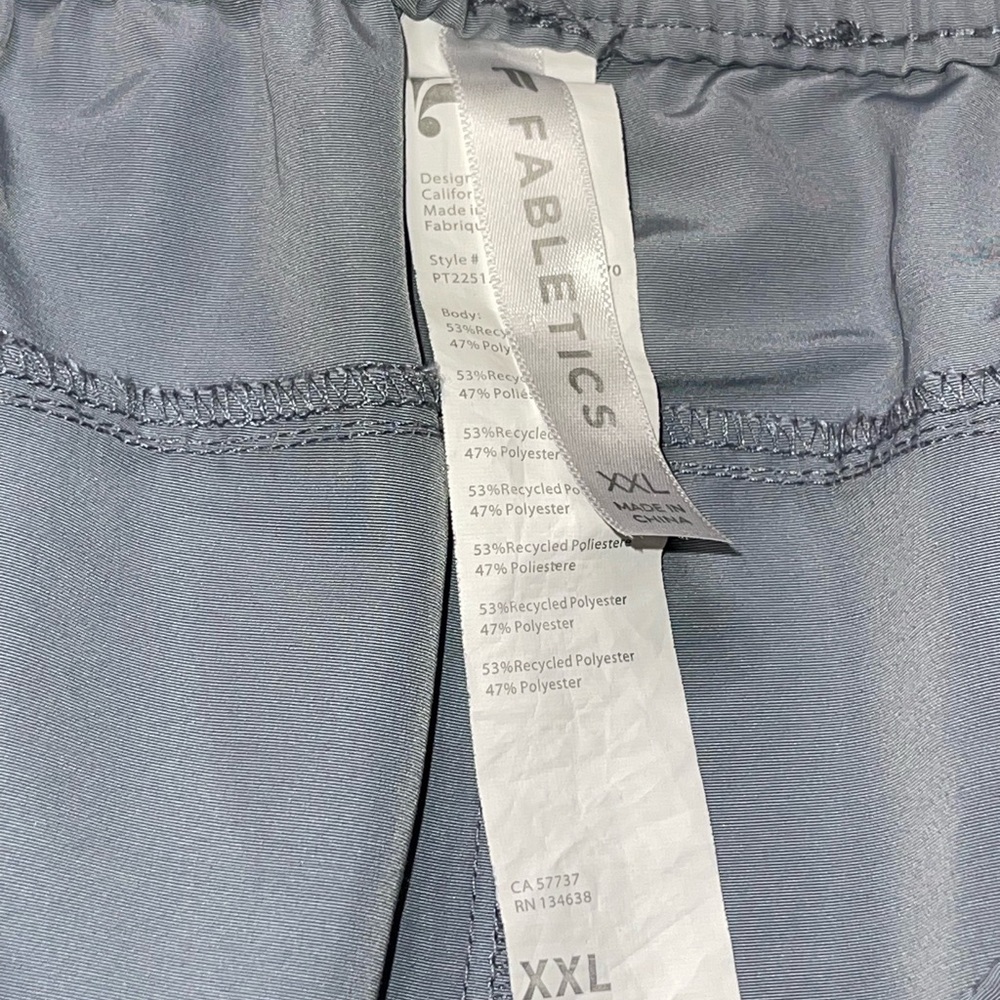 Fabletics Track Pants - Picture 4 of 6